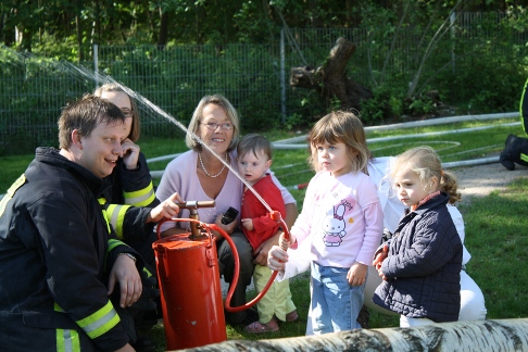 Foto: Feuerwehr im Kindergarten