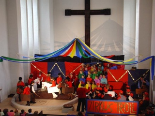 Foto: Zirkus Troll in der Wohltorfer Kirche
